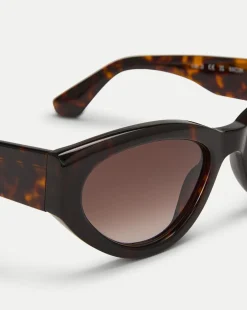 06 Sunglasses in><noscript><img width=